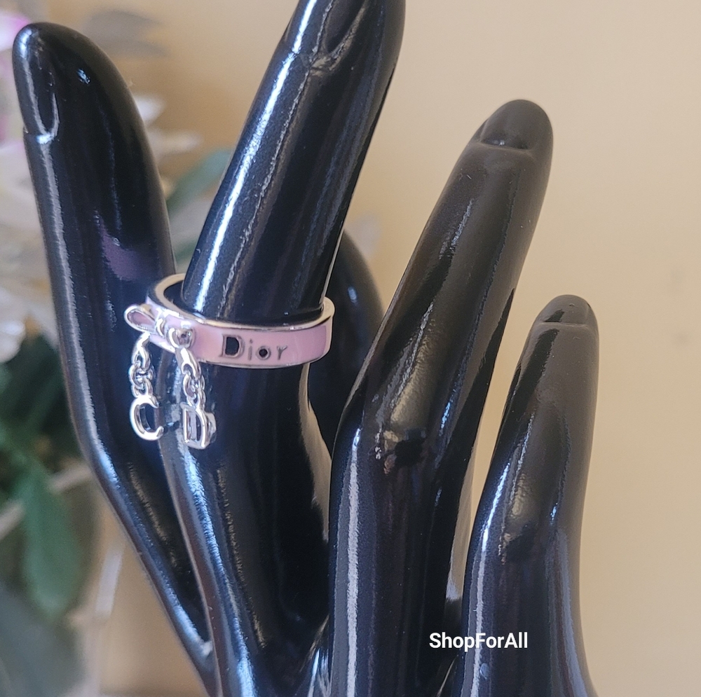 Dior - Picture 5 of 11